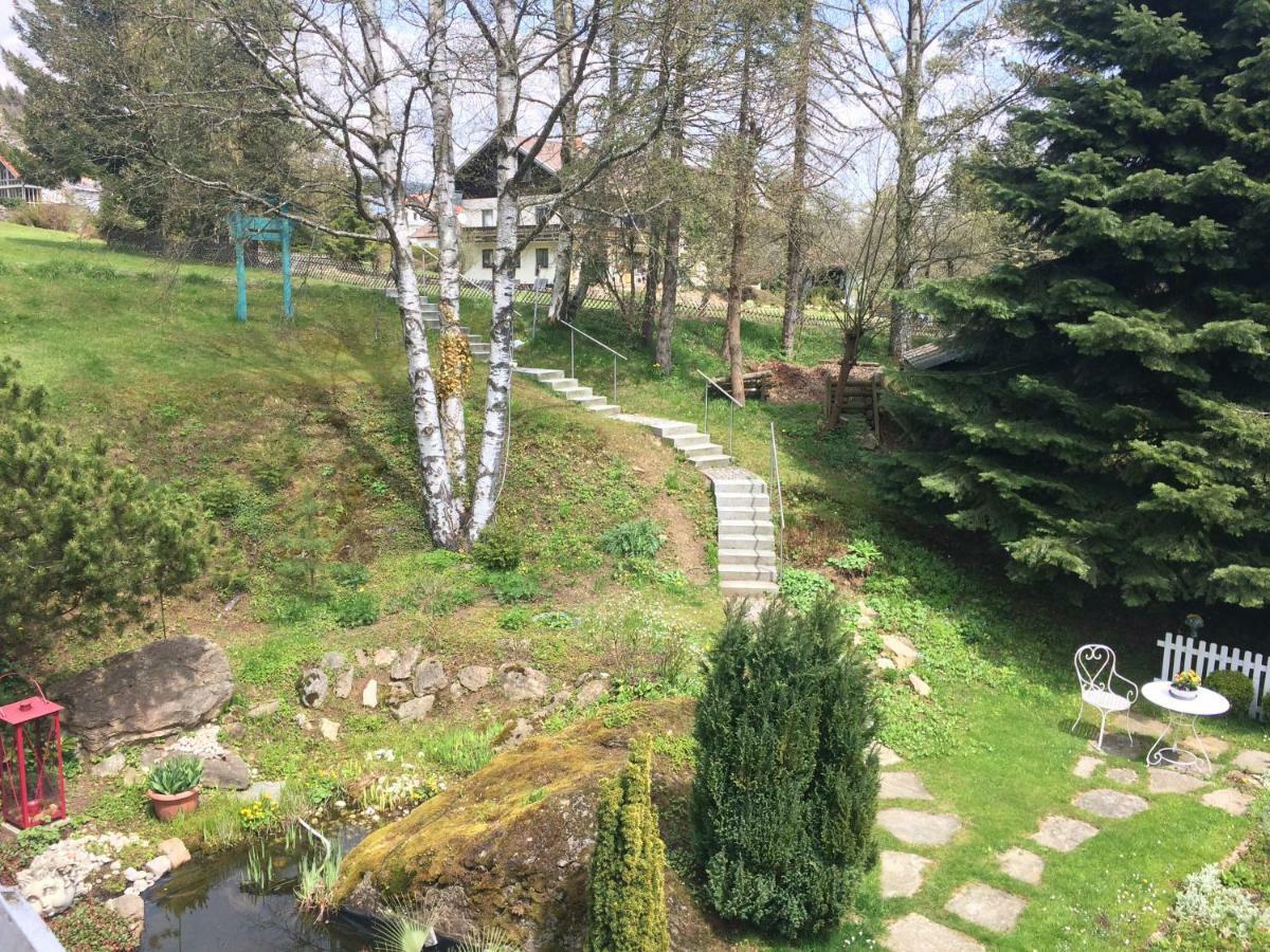 Hotel Haus Am Wald Bayerisch Eisenstein Exterior foto